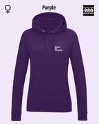 Damen Design‑Hoodie – Feminine Fit – LESS IS MORE (1)  – Weiche Baumwollmischung