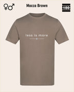 das bild zeigt das Unisex Design-T-Shirt AWDis 180T in der farbe mocca brown mit dem zeitlosen motiv "less is more"