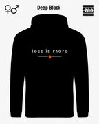 das bild zeigt den hoodie jh001 von just hoods in der farbe deep black und mit dem zeitlosen design "less is more".