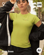 Design-T‑Shirt – Feminine Fit – LESS IS MORE (2) – Premium-Baumwolle