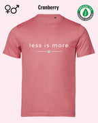das bild zeigt das nachhaltige Design-T-Shirt Tee Jays Urban Luxury Tee 1150 in der farbe cranberry mit dem eleganten Schriftzug „less is more“