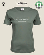 Auf dem Bild sieht man das T-Shirt Tee Jays Women's Interlock Tee STYLE 580 in der Farbe leaf green mit dem zeitlosen Design "less is more".